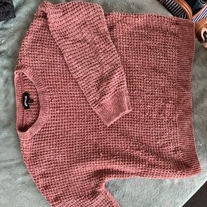 Maroon fuzzy soft sweater